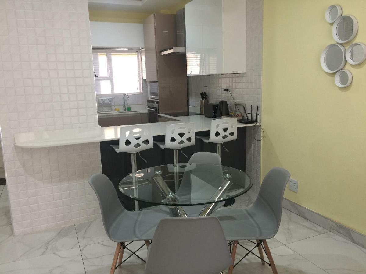 Aya Luxury Apartments 99 Дурбан Экстерьер фото